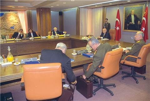 28 Şubat Yargı Önünde (01 Ekim 2013)